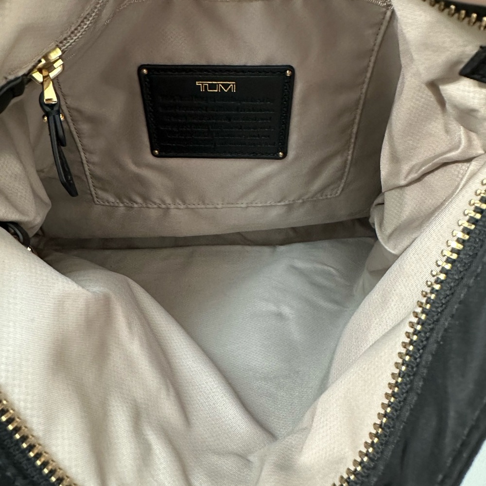 New TUMI Black and Gold Crossbody Bag - Picture 5 of 9